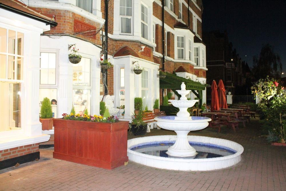 Clapham South Belvedere Hotel Лондон Экстерьер фото